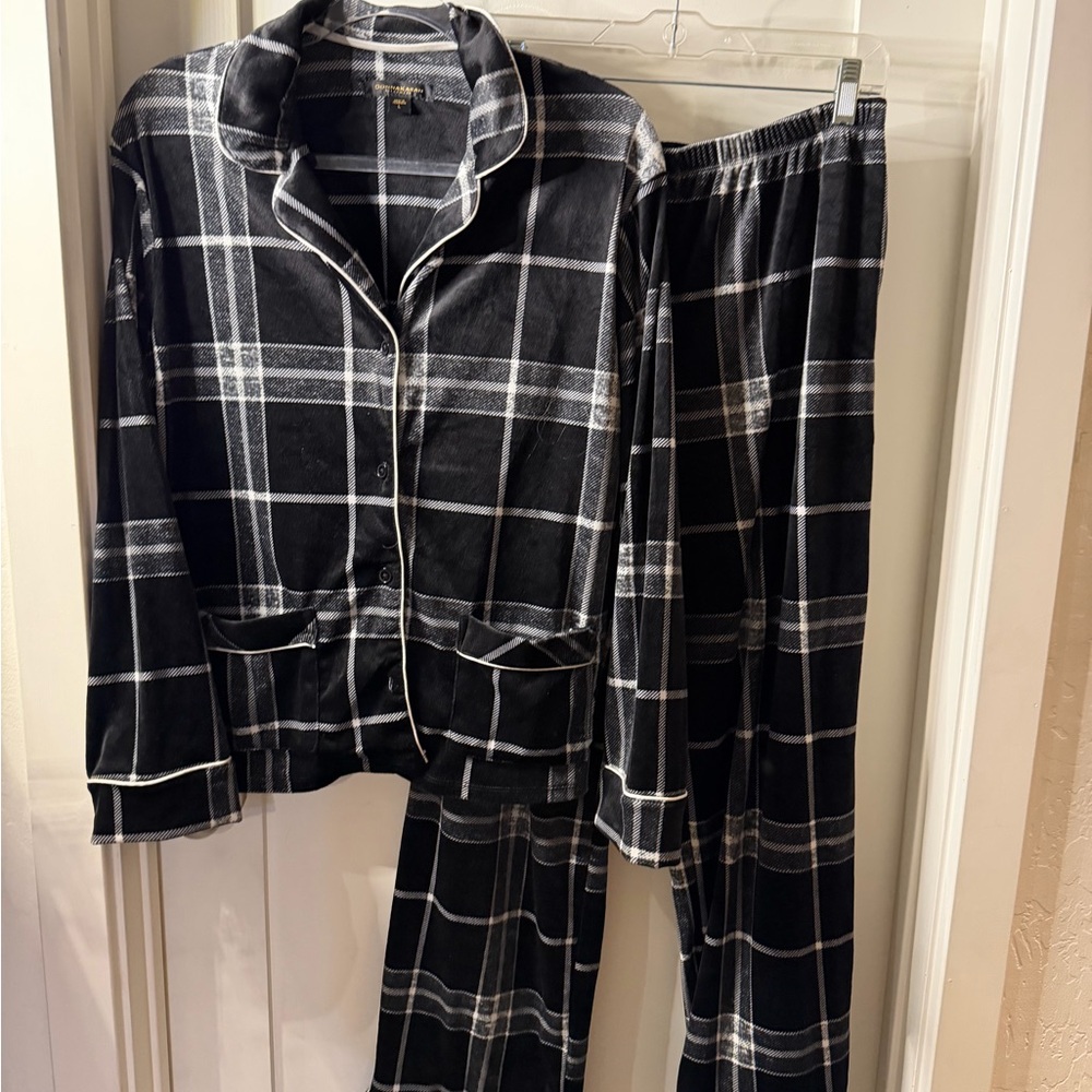 Donna Karan Black and White Checkered Sleepwear Size Large
